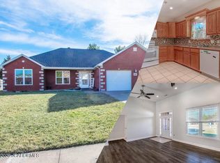 185 Spring Ave, Holts Summit, MO 65043