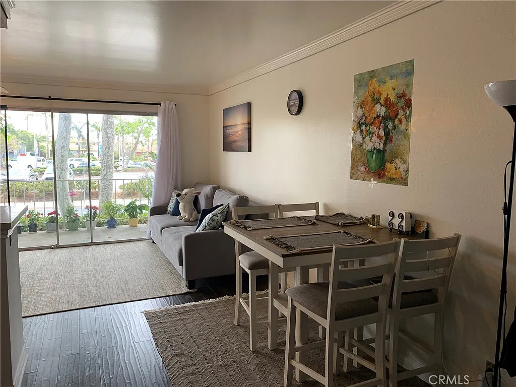 1 bed, 465 sqft, $2,800 — Photo 2