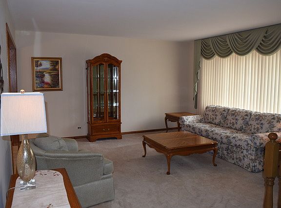 2nd image of 9013 Oakwood Dr