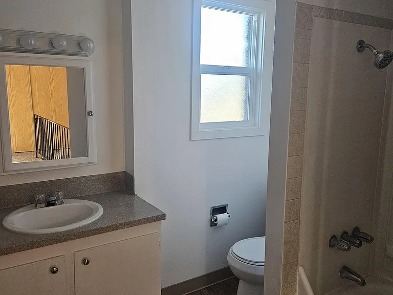 The Brigadoon 4210 NE Cully Blvd — Photo 29