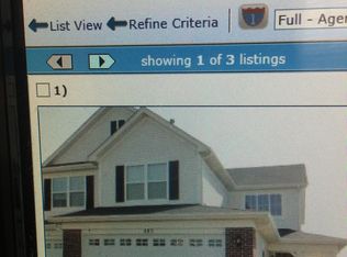 483 Dancer Ln, Oswego, IL 60543