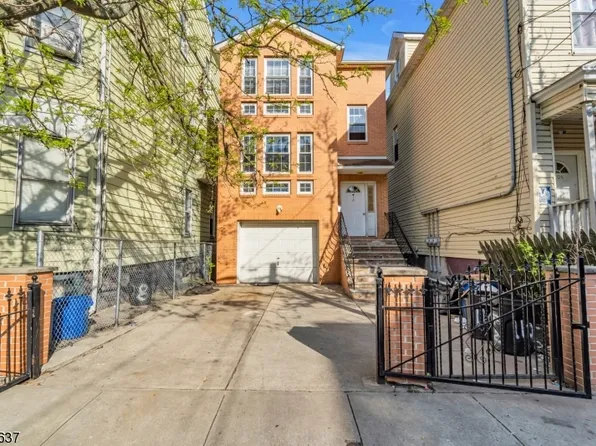 110 S 8Th St, Newark City, NJ 07107