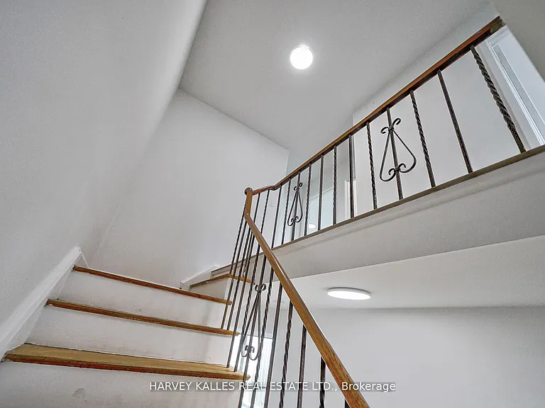 2012 Sheppard Ave W #Townhouse 102 — Photo 22