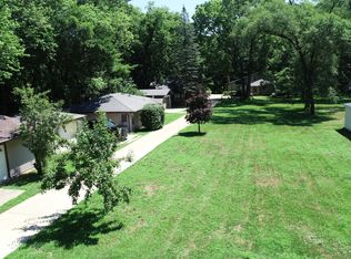 32329 S West River Rd, Wilmington, IL 60481