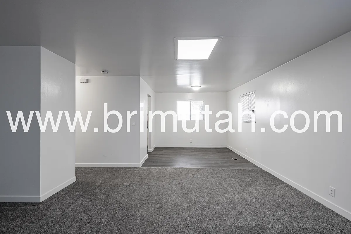 Building Photo - 1877 E Osage Orange Ave #3