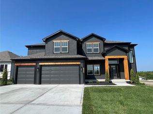 3206 SW Enoch St, Lees Summit, MO 64082