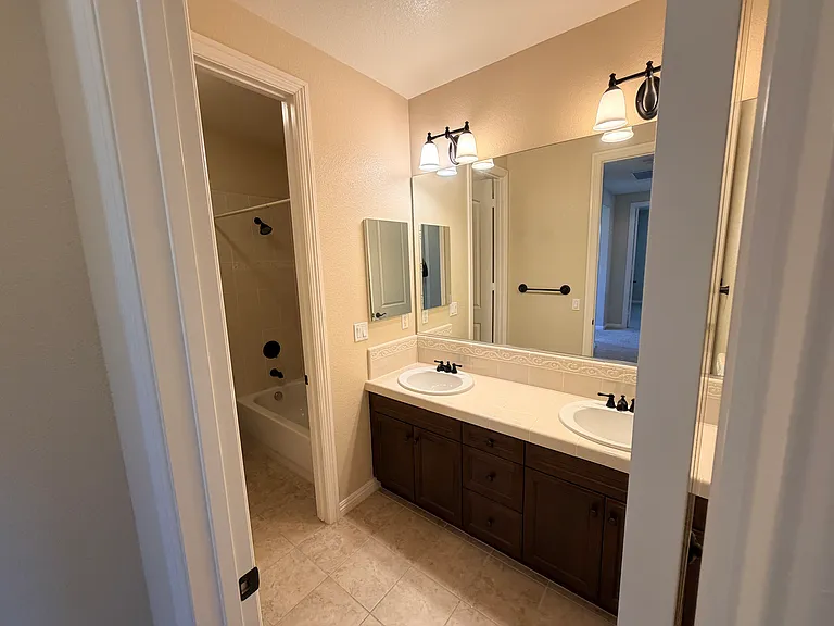 7028 Cinnamon Teal St — Photo 39