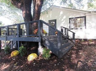 111 Red Rd, Swannanoa, NC 28778