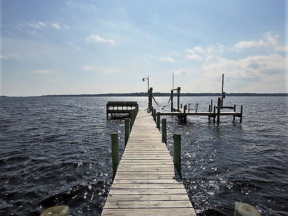 Boat lift & jet ski lift
