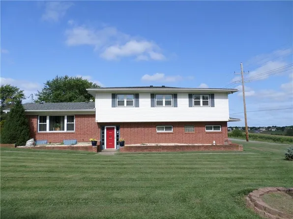 1429 N 15th St, Atchison, KS 66002