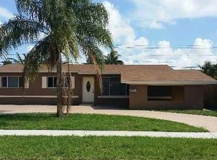 6840 SW 8th St, Hollywood, FL 33023