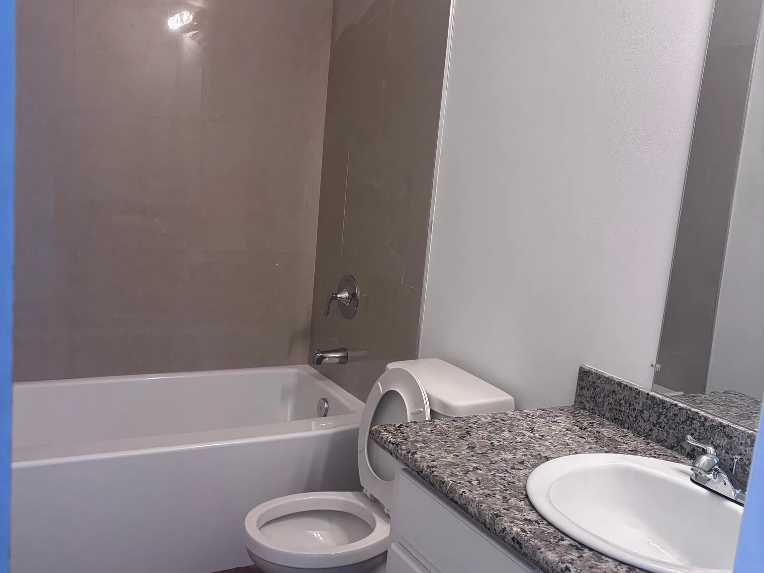 4 bed, 1399 sqft, $1,800 — Photo 4