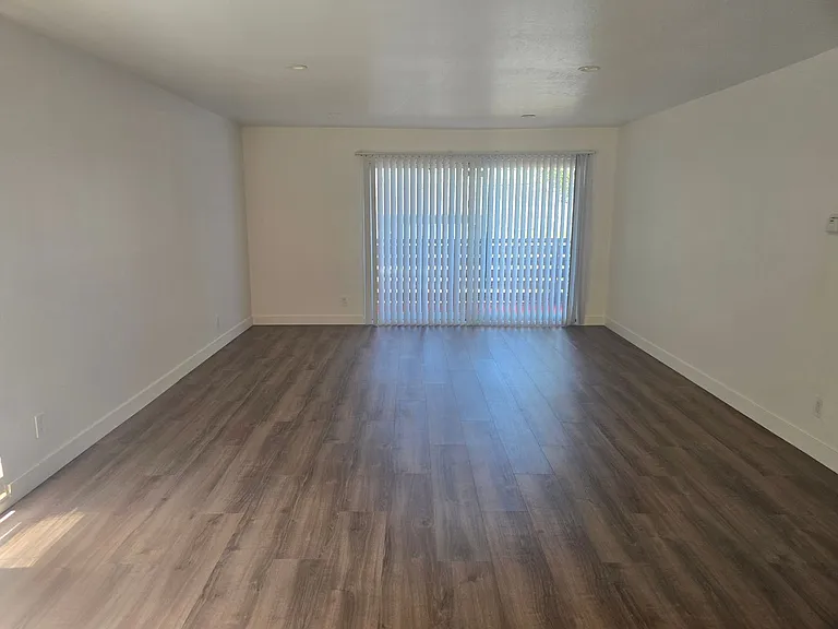 Golden Gate Ave - 420/430 — Photo 5