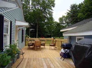 24 Lynn Dr, Swan Lake, NY