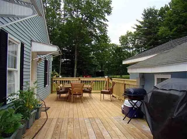 24 Lynn Dr photo 1
