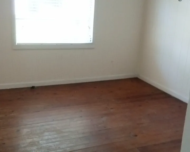 1310 Holden St — Photo 8