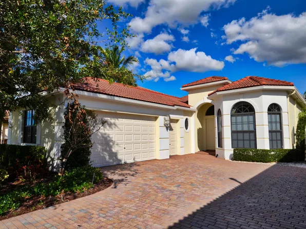 6700 Fox Hollow Dr, West Palm Beach, FL 33412