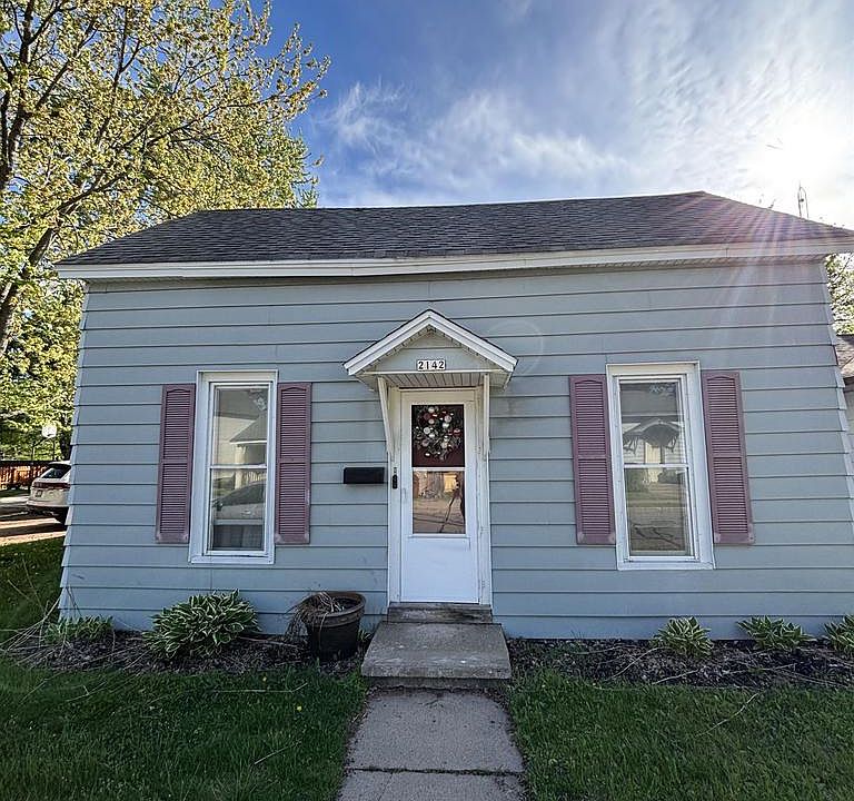 1st image of 2142 STRONGS AVENUE