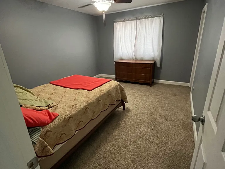 8621 Ryan Lake Dr NE — Photo 4