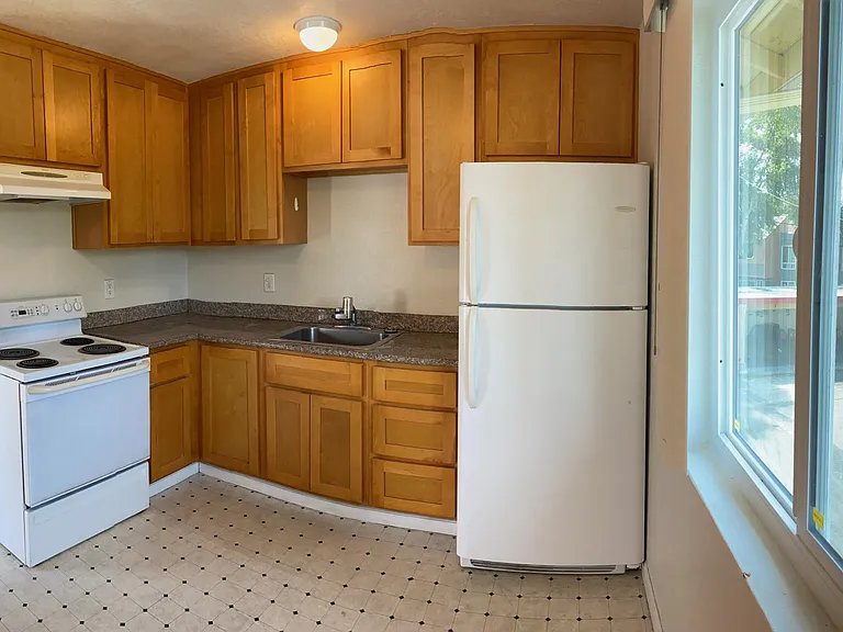 1200 Edsel Dr #4 — Photo 12