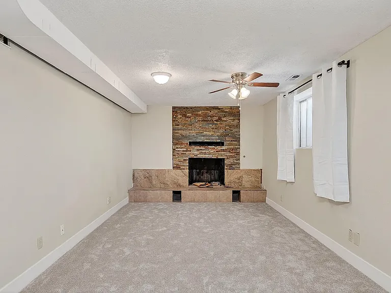 557 S 515 W — Photo 6
