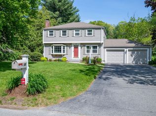 28 Peter Bulkeley Rd, Concord, MA 01742
