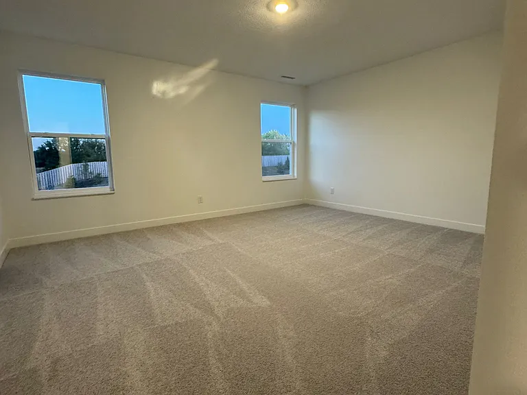 15322 Farrington Way — Photo 4