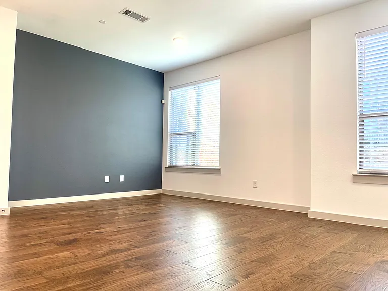 409 Harmon Dr — Photo 11