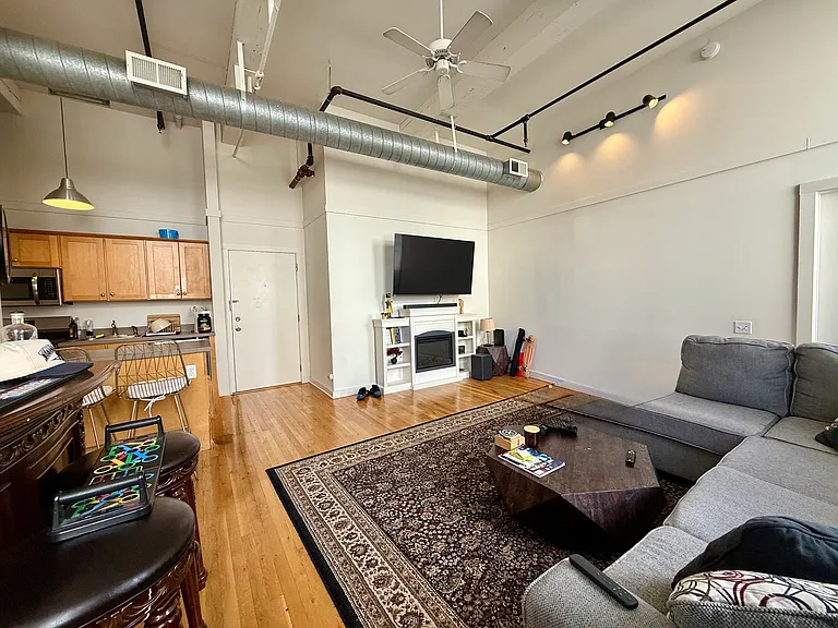 1020 Adams St #206 — Photo 2