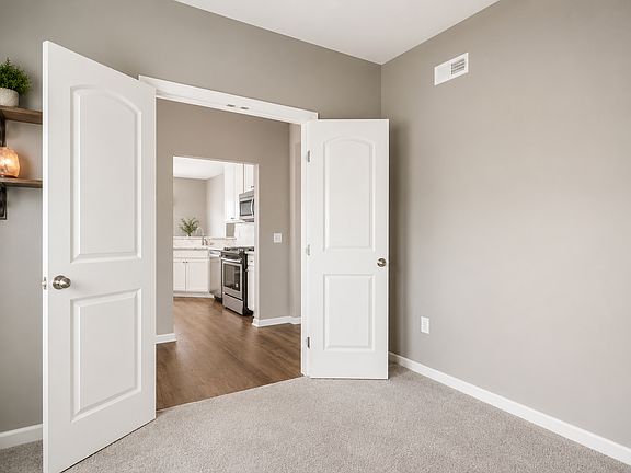 4th image of 3607 Evelynton Ave