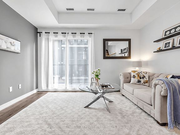 4th image of 2063 Weston Rd #14