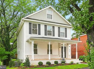 3722 36th St, Mount Rainier, MD