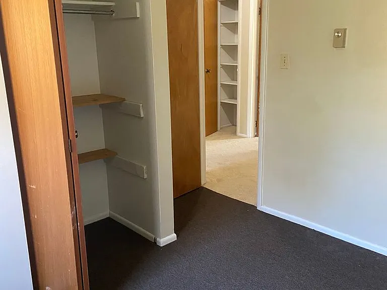 257 W Ridge St — Photo 12