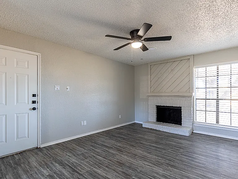 B1 - Designer Living Room with Plank Flooring