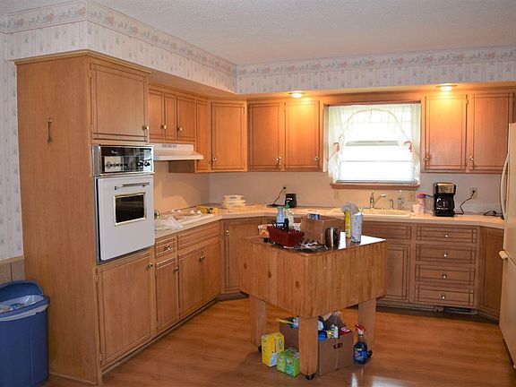3rd image of 416 N Glenwood Dr