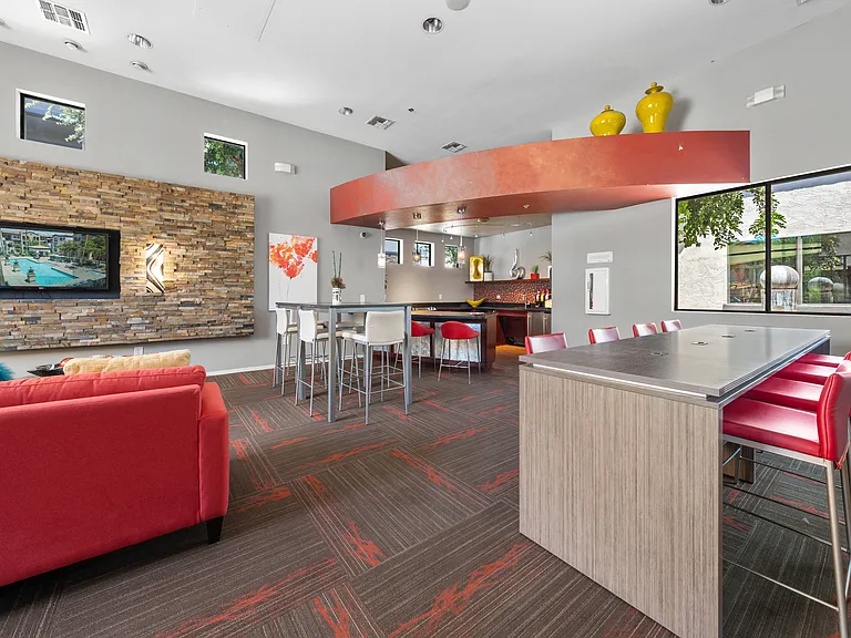 Ashton Pointe — Photo 14