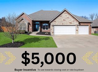 2204 SW Pinoak Ave, Bentonville, AR 72713