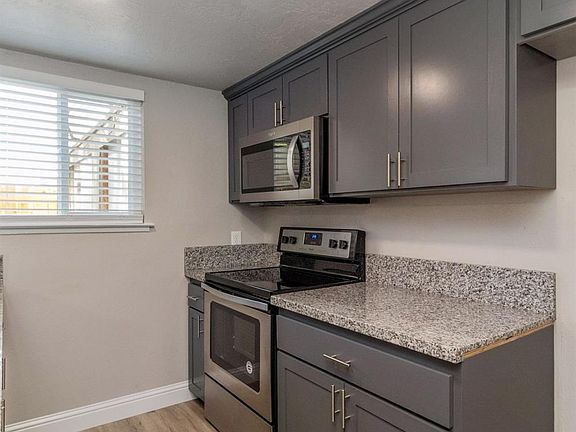 5th image of 5188 E Ashlan Ave APT 111