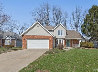 211 Belden Dr, Edwardsville, IL 62025