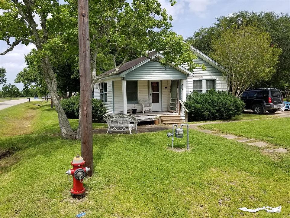 1st image of 2301 Avenue C