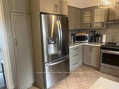15 Enzo Cres — Photo 3