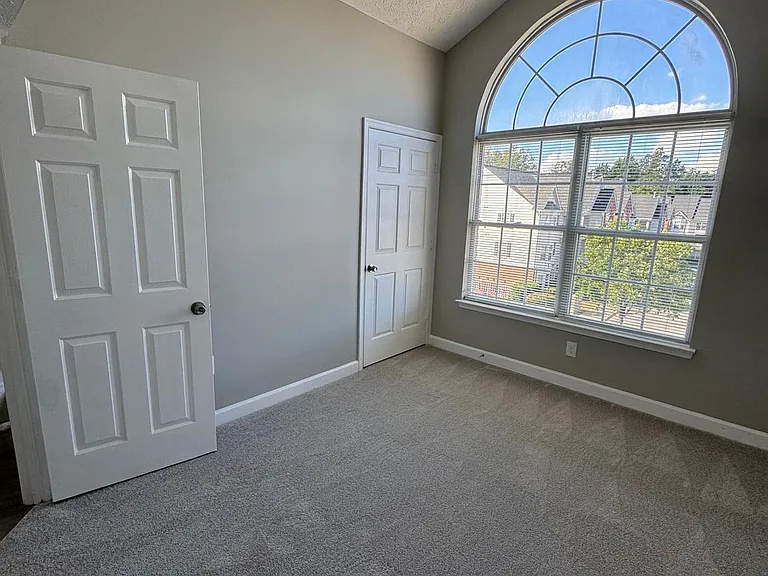 6900 Saint Ignatius Dr #304 — Photo 24