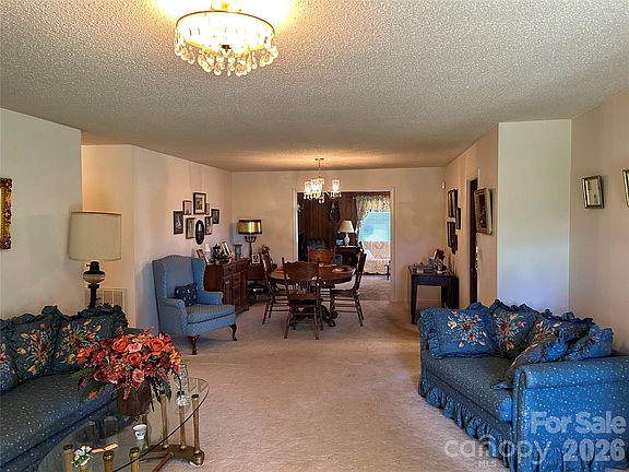 3rd image of 336 Bridges Rd