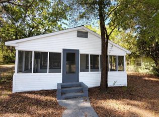 21433 SE Hawthorne Rd, Hawthorne, FL 32640