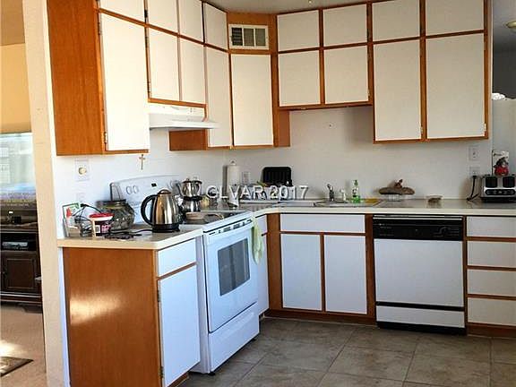 4th image of 6108 Sonoma Cir