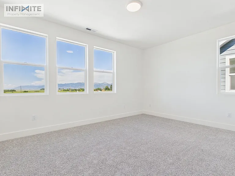 4834 Touchstone Ln — Photo 17