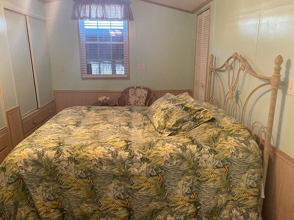 16299 San Carlos Blvd