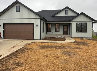 481 Pinehurst Way, Harrodsburg, KY 40330