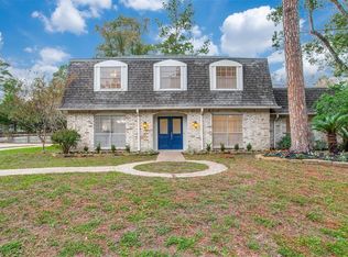 561 Roanoke Dr, Conroe, TX 77302