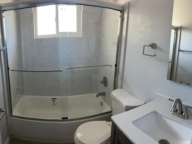 1200 Edsel Dr #4 — Photo 14